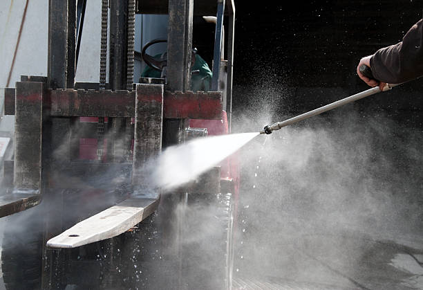 Best Gutter Cleaning  in Huron, SD