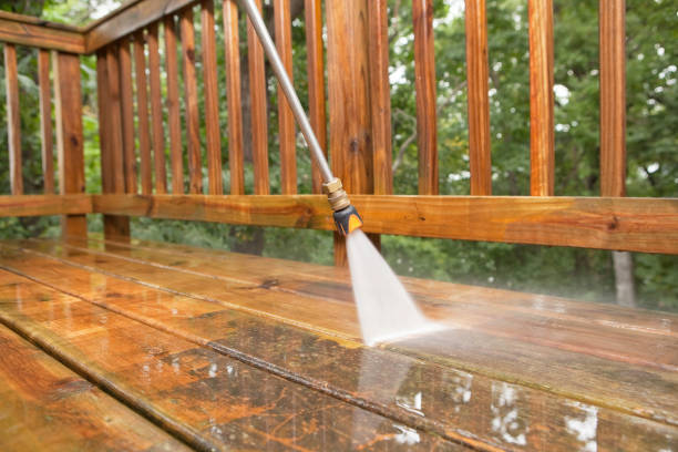 Best Pool Deck Cleaning  in Huron, SD